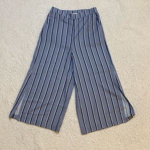 J.O.A High Waisted Capris Pants Size XS Light and Navy Blue White Stripes
